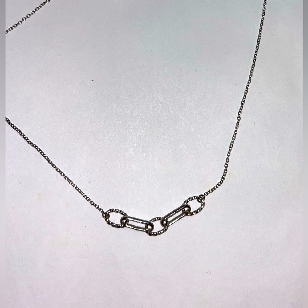 new & unused silver necklace